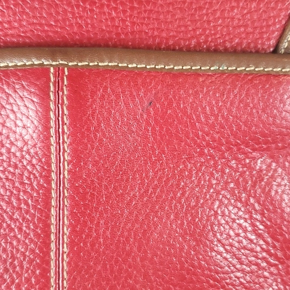 Madison Ridge Red Leather Bag - Picture 7 of 15